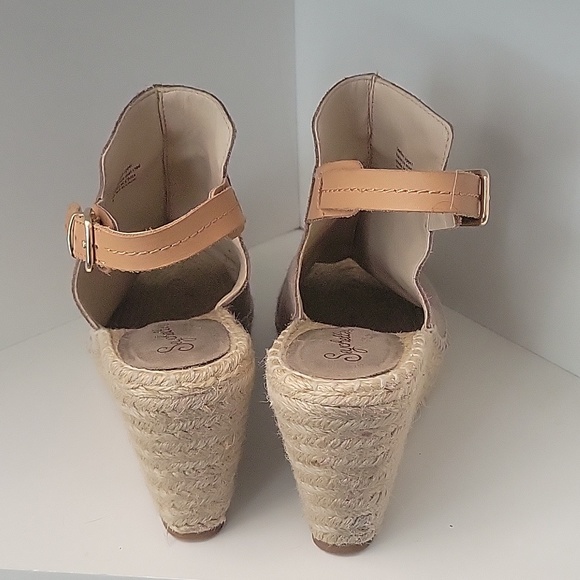 Seychelles tan wedges